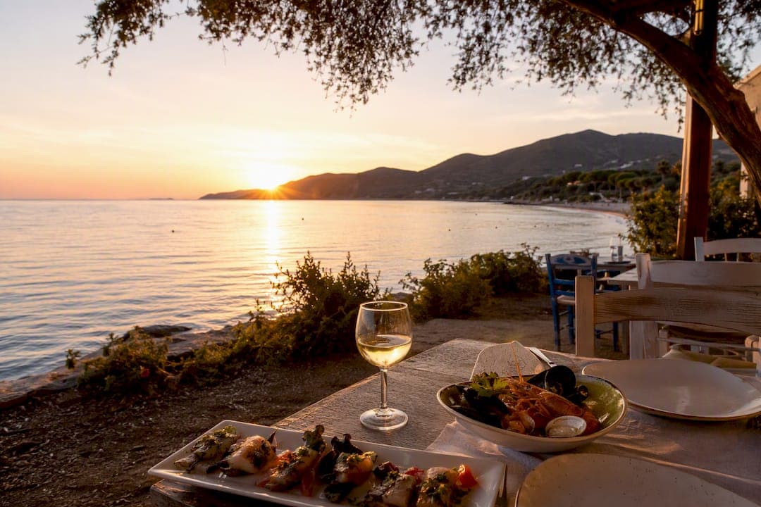 Cena al tramonto a Elba: le zone e i ristoranti giusti