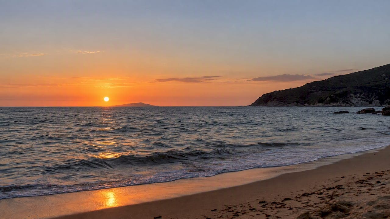 Tramonto Procchio: orari, punti migliori e consigli per goderlo